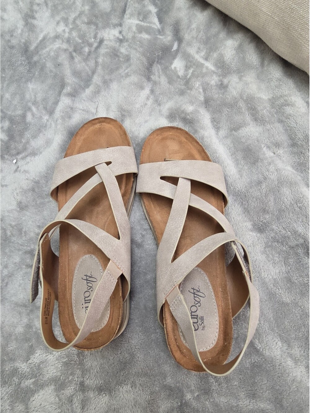 Eurosoft Sofft Gianetta Footbed Sandal Light Beige Size 9.5 MWomens US